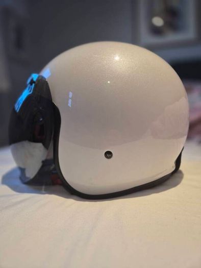 Motorcycle helmet