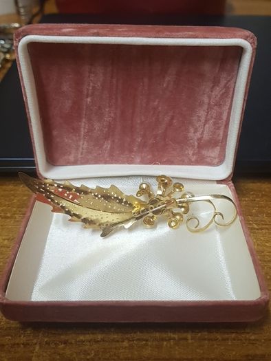 Brooch