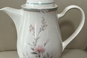 Vintage Keltkraft designed by Noritake Pennfield 9172 teapot.