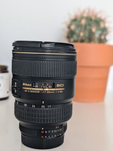 Nikon Af-s Nikkor 17-35mm F/2.8 D