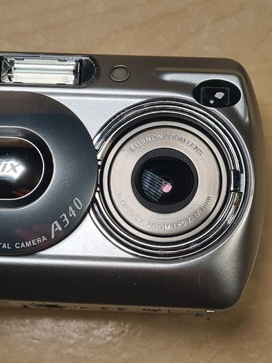FUJIFILM FINEPIX A340 digital camera 4MP mega pixels TAKES 2 X AA batteries