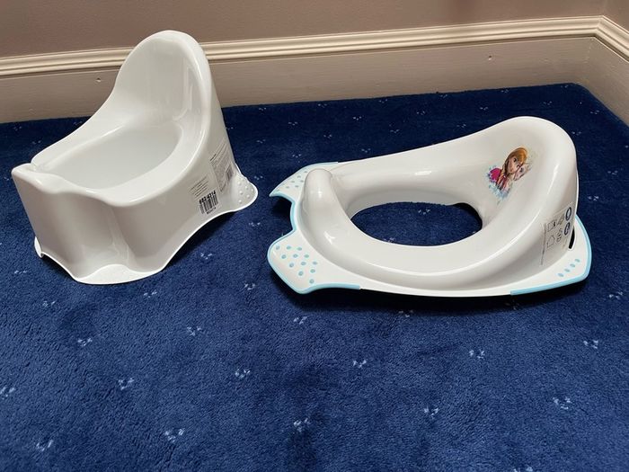 Free child's items, as a lot