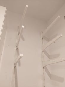 Shelf - adjustable