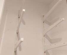 Shelf - adjustable
