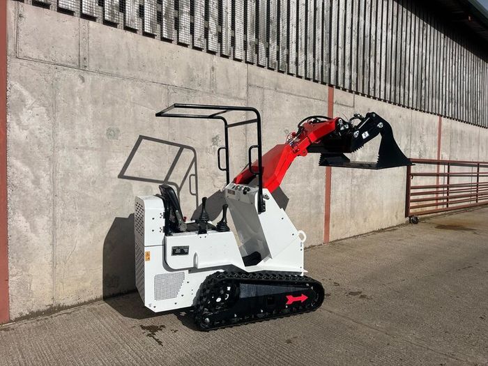 Mach Pro  MPS-360 mini skid steer