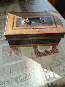 Vintage Metal Cash Box, no key, Postage Available or Collection