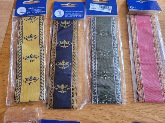 Dolls house carpets and rugs