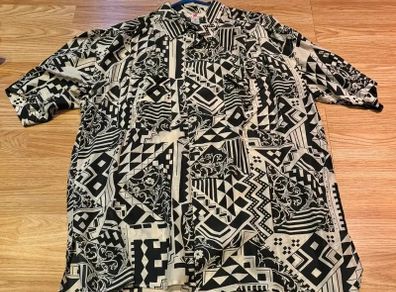 Vintage 100% Silk Pattern Shirt Black & White Geometric