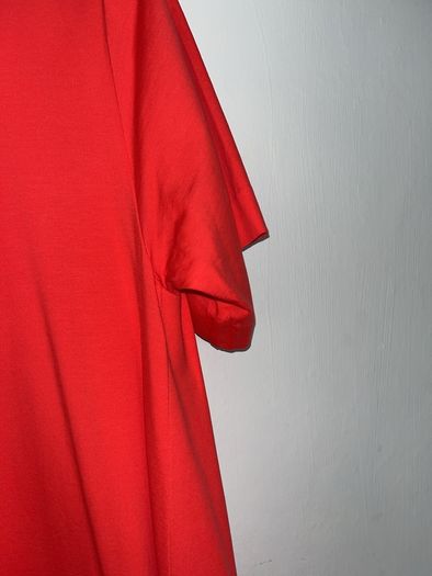 Cos summer dress, short sleeves, swing design, patch pockets at front. Amazing colour