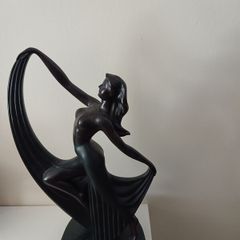 figurines