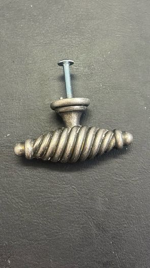 Handles 17 Pcs