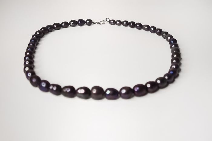Peacock/black pearls necklace with sterling silver clasp