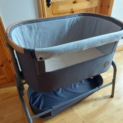Maxi cosi next to me crib