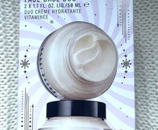 1 FREE vitamin enriched face base - Bobbi Brown 2x 50ml