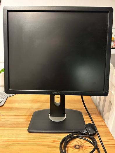 Dell Monitor With Stand