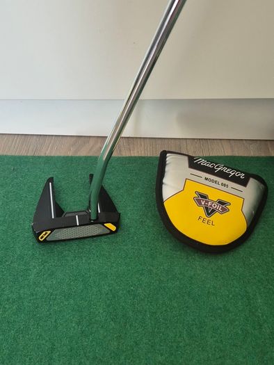 McGregor V Foil Putter