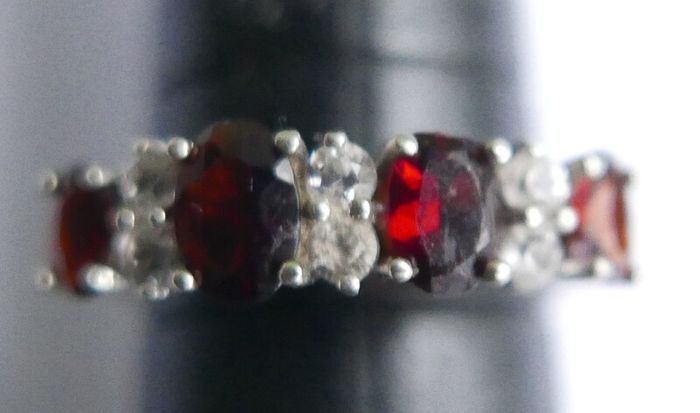 Vintage14K Gold 585 Ring With  Diamonds and Rubies Ring size P1/2 - 2,9g