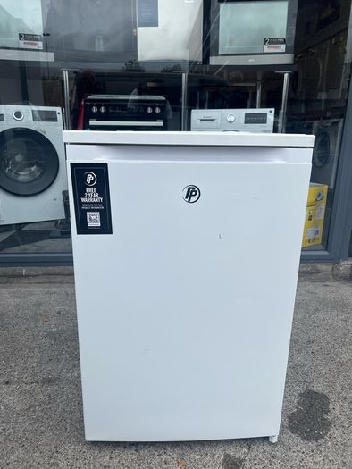 New display model 55cm undercounter fridge with 4 star icebox