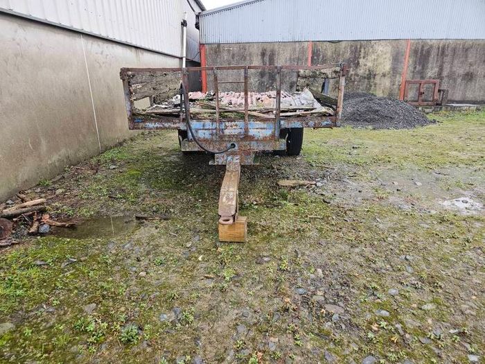 Eureka Tipping Trailer