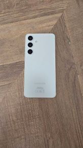 Samsung S24 - Unlocked