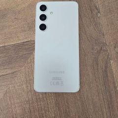 Samsung S24 - Unlocked