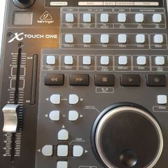 Behringer X-TOUCH ONE Universal  DAW Controller