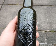 Hugh Ruddy & Co Ballina bottle