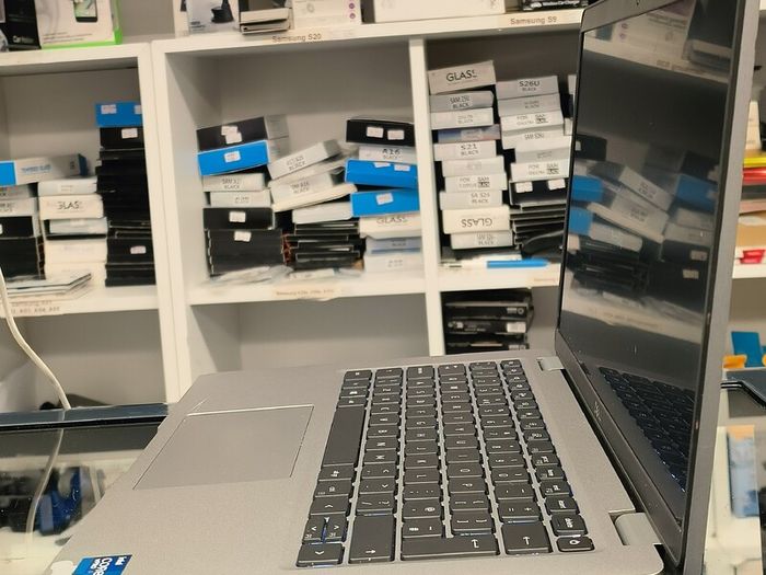 Dell Latitude 5420 Core i7 11th Gen 16GB RAM 512GB SSD 14 Inch Windows 11 Pro