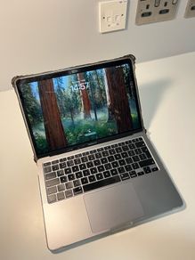 MacBook M1 2020