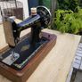 1910 Antique Singer Sewing Machine (Hand Crank.) Image 2