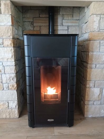 Stanley wood pellet stove 2300kw