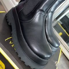 Brand New In the box Buffalo Pluto Chelsea Boots Black Platform Chunky Lug Sole Ankle Boots UK 6 Eu 39