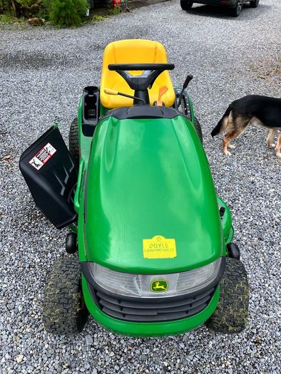 John Deere Lawn Teactor Ride on Mower