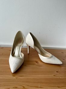 Rainbow Club bridal shoes, 8/41