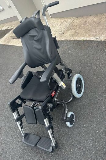 Ibis Breezy Manual Wheelchair