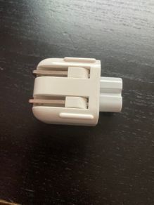 Apple AC wall plug adapter US