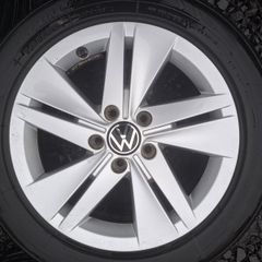 16" Genuine Vw Alloys with tyres