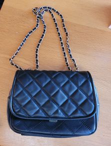 Handbag black with gold chain