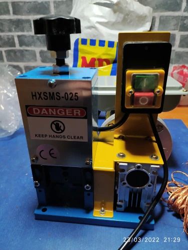 BRAND NEW Light Blue Blade Electric Wire Stripping Machine Portable 1.5mm-25mm 180W Cable Stripper for Copper Line Processing Removing Plastic Rubber