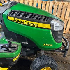 Ride on lawnmower