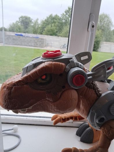 jurassic world dinasour large