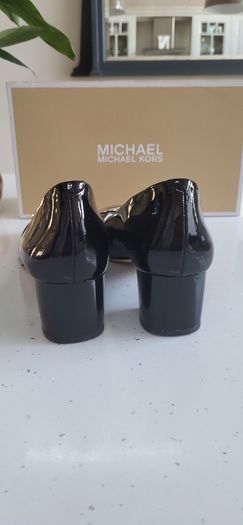 MICHAEL KORS Pauline black patent pumps Sz 7UK - Rrp 160 (New)