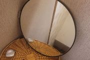 round mirror