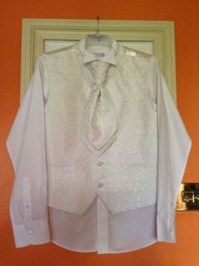 Communion 3 Piece set, new, 11-12 year's