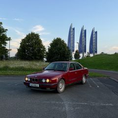 Bmw e34 518i with m50b30