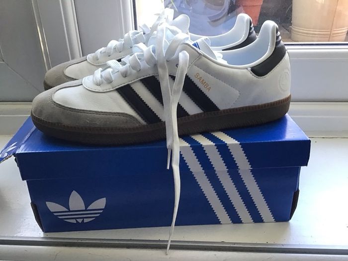 Adidas Samba runners (Size 8.5)