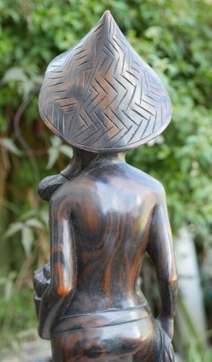 Vintage Sculpture -  Woman Wooden Carving -  Fine Art - Hand Carved Hard Woman Wood Sculpture - height 24,5"