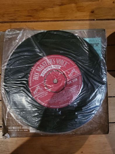 Grieg Peer Gynt Music No 1 45 RPM Extended Play HMV 7ER 5124 Sir Thomas Beecham Royal Philharmonic Orchestra