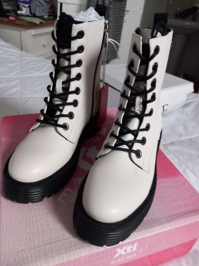 xti boots