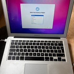 Apple MacBook Air 13-inch 2017 Excellent Condition